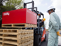 フォークリフト